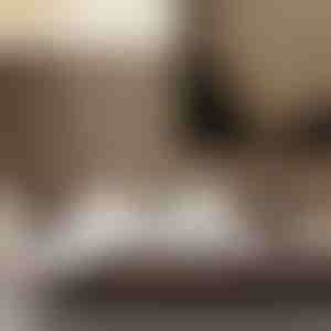 Elegancka naklejka ścienna z efektem drewna | LINEWALL